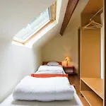 Cozy Bedrooms Cottage, بيت للعطل *