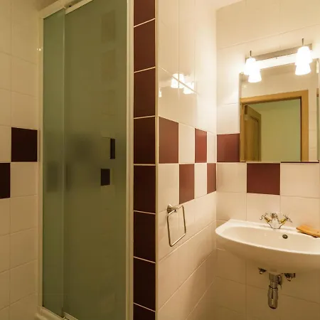Renovated With Terrace And Garden Dom wakacyjny Soumoy