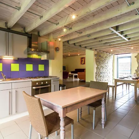 Renovated With Terrace And Garden * Soumoy