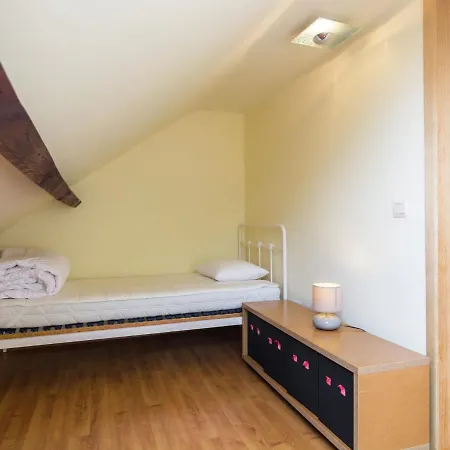 Renovated With Terrace And Garden Soumoy