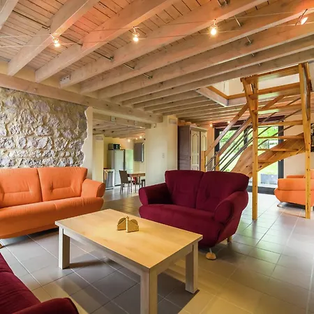 Cozy Bedrooms Cottage, Ferienhaus